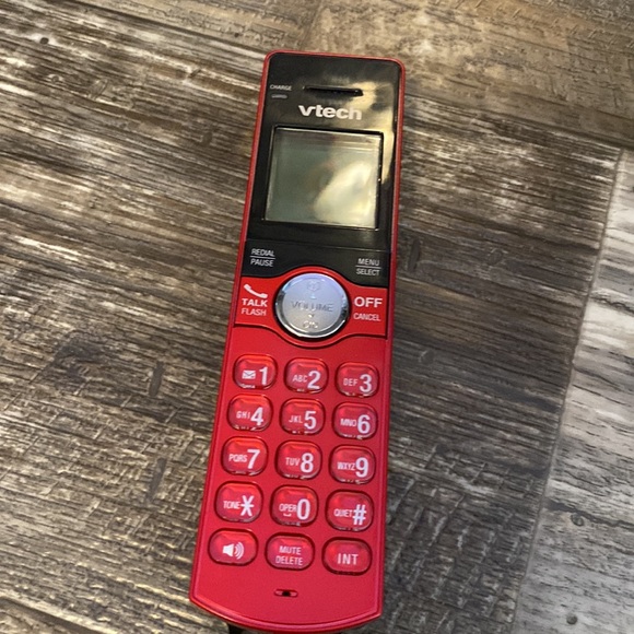 Vetech Cordless Phone System with Caller ID/ Call Waiting - Picture 2 of 7